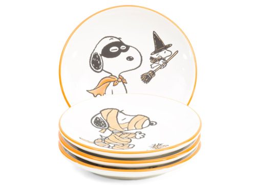 PEANUTS Set Of 4 Snoopy Halloween Costumes Appetizer Plates