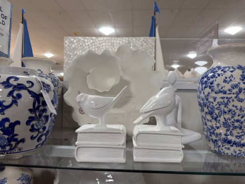 homegoods-bedroom-under-20-bird-decoration
