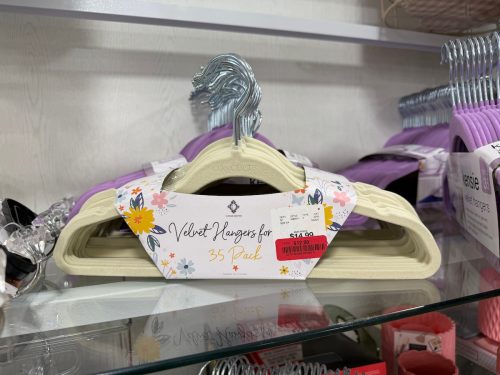 homegoods-bedroom-under-20-hangers