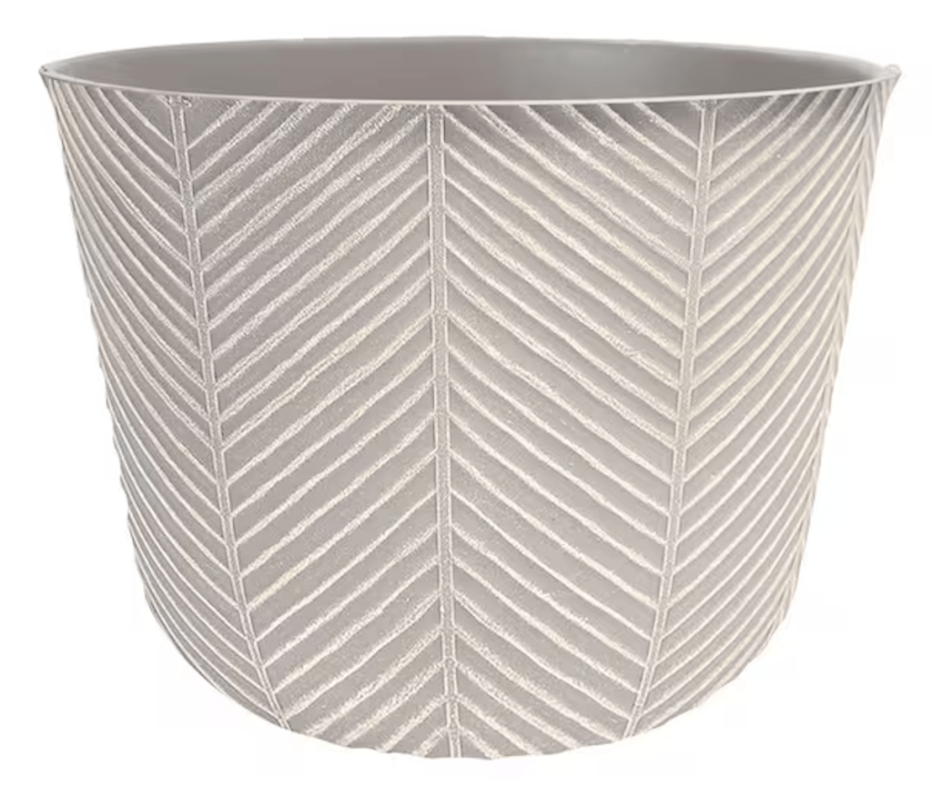Vigoro Sparrow Grey Coastal Resin Planter