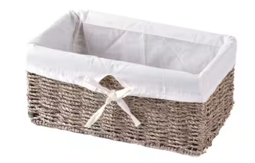 Vintiquewise Lined Seagrass Shelf Basket
