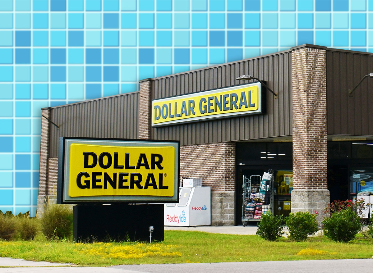 11 Best New Dollar General Summer Decor Finds Under $5. Dollar General Store in Wilmington, North Carolina, USA, August 26, 2025