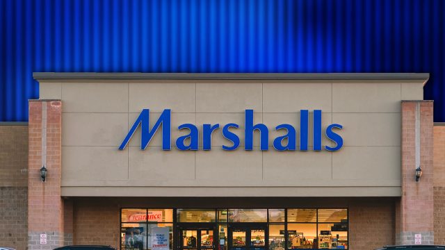 11 Best New Marshalls Kitchen and Dining Finds Under $15. Rome, NY - Jul 23, 2025: Marshalls is a popular American off-price department store chain, part of TJX Companies, offering brand-name and designer fashions, home goods, and more at discounted prices