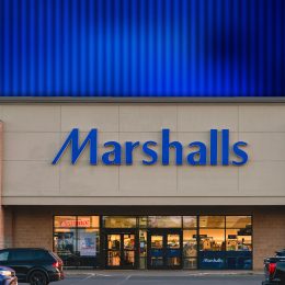 11 Best New Marshalls Kitchen and Dining Finds Under $15. Rome, NY - Jul 23, 2025: Marshalls is a popular American off-price department store chain, part of TJX Companies, offering brand-name and designer fashions, home goods, and more at discounted prices