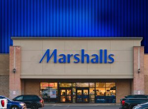 11 Best New Marshalls Kitchen and Dining Finds Under $15. Rome, NY - Jul 23, 2025: Marshalls is a popular American off-price department store chain, part of TJX Companies, offering brand-name and designer fashions, home goods, and more at discounted prices