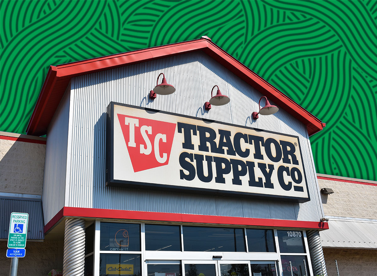 Tractor Supply Company Store Sign, Manassas, Virginia, USA, September 4, 2022
