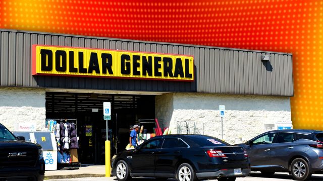 7 Best New Dollar General Apartment Finds Under $10. Dollar General Store in Dublin, North Carolina, USA, June 23, 2025