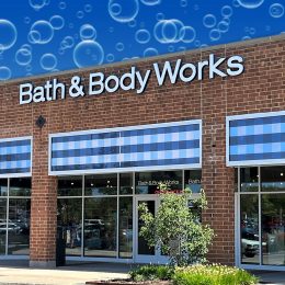 CHICAGO - SEPTEMBER 1 2023: Bath and Body Works Store on September 1, 2023 in Chicago. 2023. Although sales and profit declined the stock jumped 10% due to better earnings than expected.