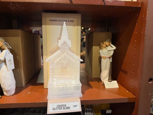 cracker-barrel-fall-finds-july-church-glitter-globe