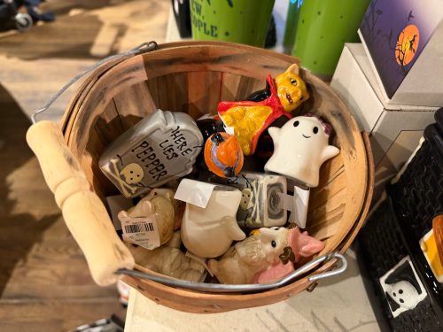 cracker-barrel-fall-finds-july-salt-pepper