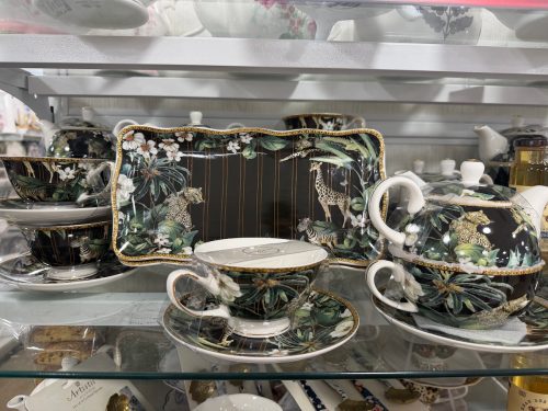 homegoods-dining-jungle-teaset