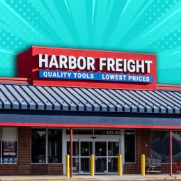 11 Best New Harbor Freight Finds Flying Off Shelves This August. Easton, Maryland, USA-August 31, 2025: The Harbor Freight store on Marlboro Avenue on an early Sunday morning on a bright day.