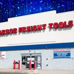 11 Best New Harbor Freight Garage Lighting Finds Under $20. Pontiac, MI / USA - 09 23 2020: Harbor Freight Tools store exterior on a bright day