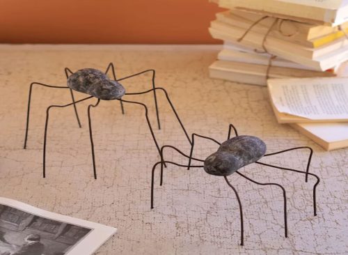 Kalaou Playful Clay & Wire Spiders Set of 2 Halloween Decor 7" Tall