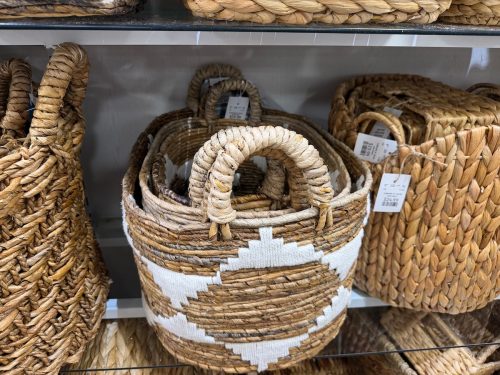homegoods-entryway-decorative-baskets