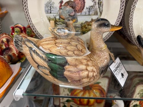 homegoods-kitchen-island-ducks