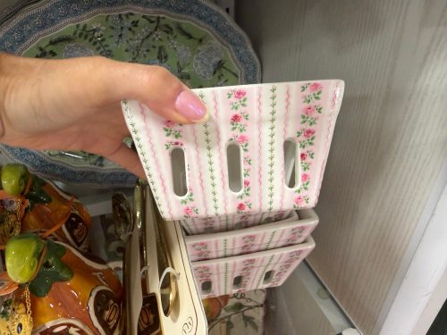 homegoods-kitchen-island-fruit