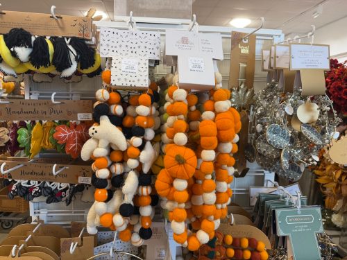 homegoods-pumpkin-harvest-garlands