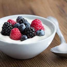 Yogurt with berries